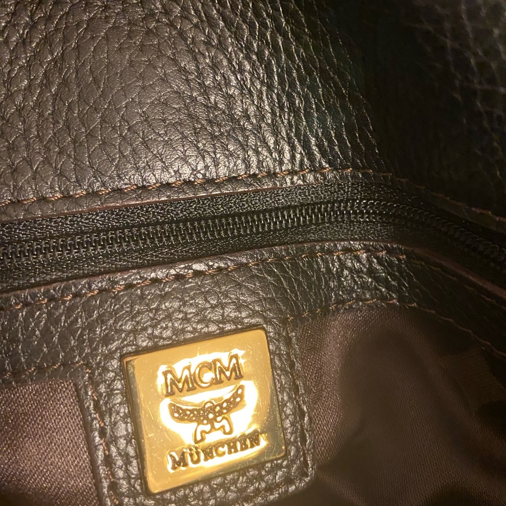 MCM Black Leather Shoulder Bag - Picture 3 of 8